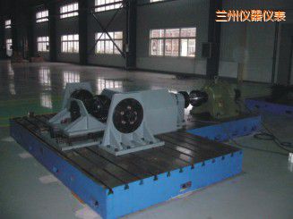 蘭州微機(jī)控制驅(qū)動橋總成扭轉(zhuǎn)試驗機(jī)